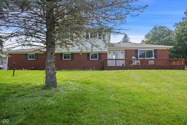 10640 N County Road 250 E, Roachdale, IN 46172, photo 3 of 35