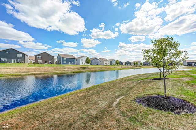 8628 Hudson Way, Brownsburg, IN 46112, photo 4 of 19