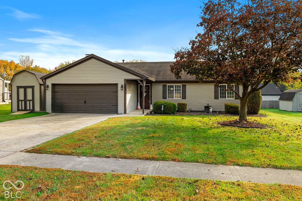641 Boonesboro Drive, Greenwood, IN 46142, photo 1 of 37