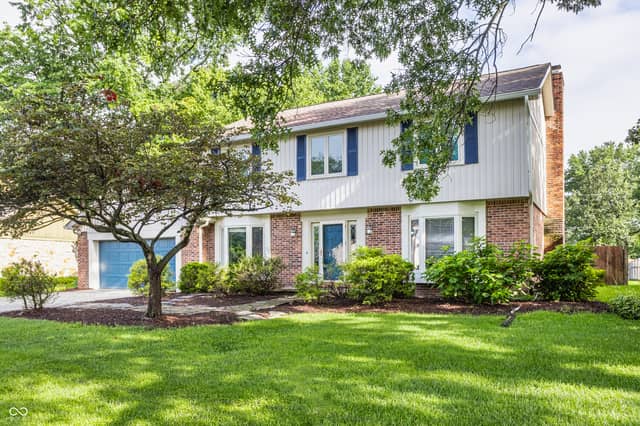 8030 Warbler Way, Indianapolis, IN 46256, photo 3 of 37