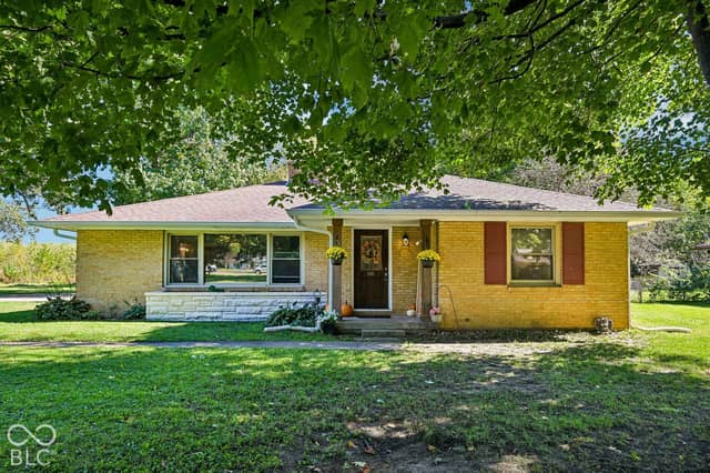 1608 Weslow Court, Anderson, IN 46011, photo 2 of 27
