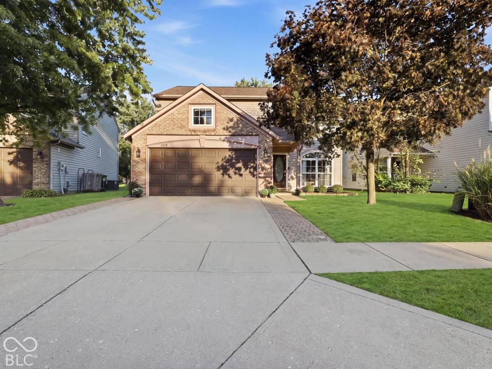 6725 Wimbledon Drive, Zionsville, IN 46077, photo 1 of 26