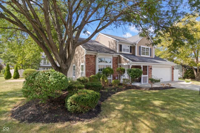11017 Lake Run Drive, Fishers, IN 46038, photo 2 of 45