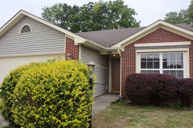 8358 Silverado Drive, Indianapolis, IN 46237, photo 4 of 16