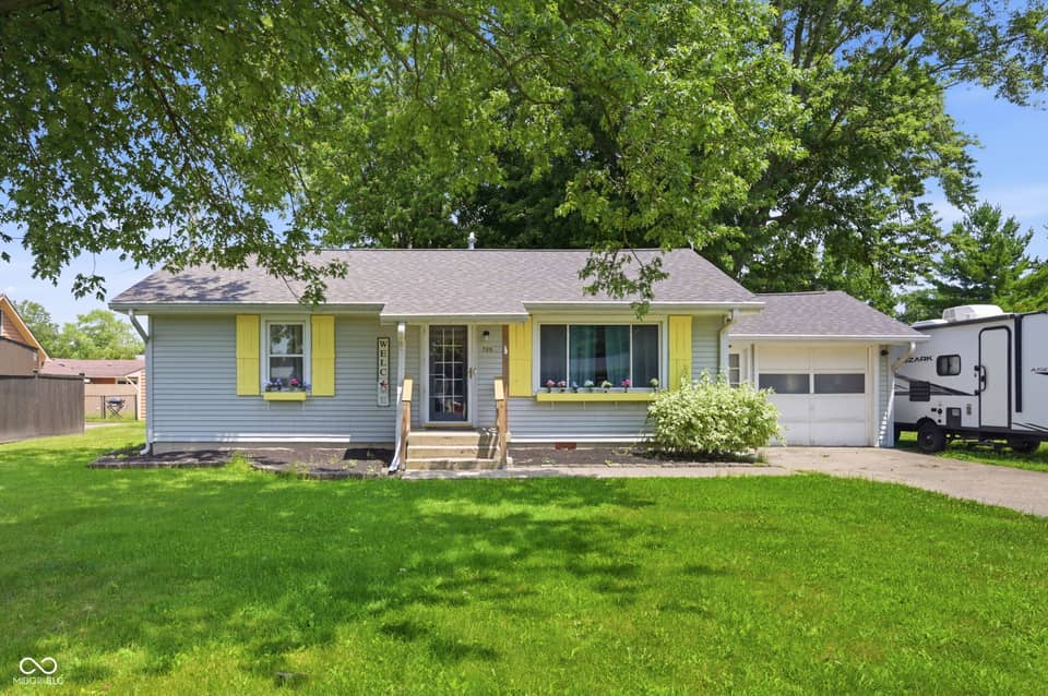 725 Wilson Street, Greenfield, IN 46140, photo 1 of 25