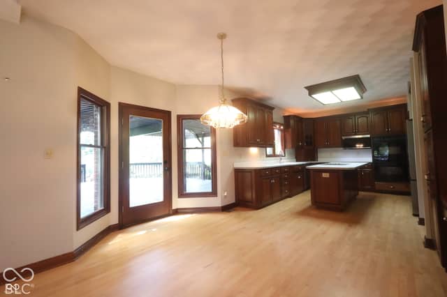 441 W Thompson Road, Indianapolis, IN 46217, photo 5 of 32