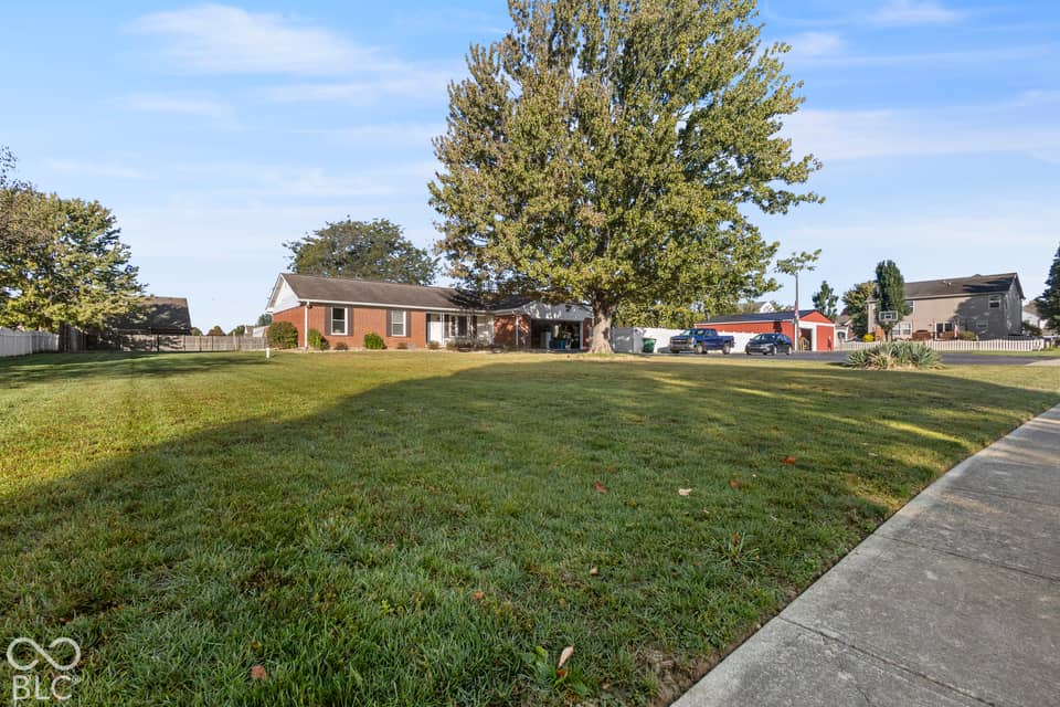 2030 Whitetail Court, Avon, IN 46123, photo 1 of 33