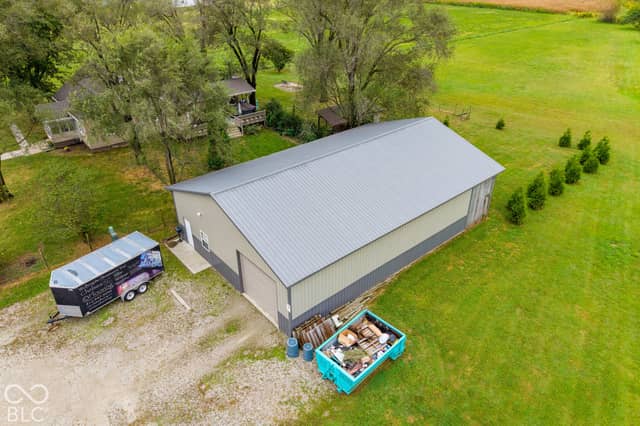 7303 E 400 S, Columbus, IN 47203, photo 3 of 111