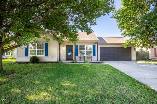 2509 Bristlecone Drive, Indianapolis, IN 46217, photo 3 of 32