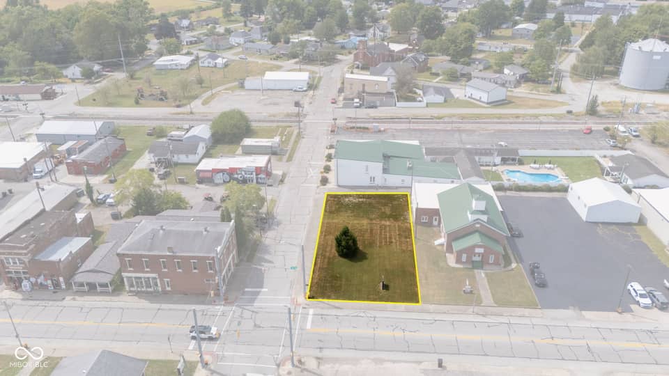 100 N Armstrong Street, Crothersville