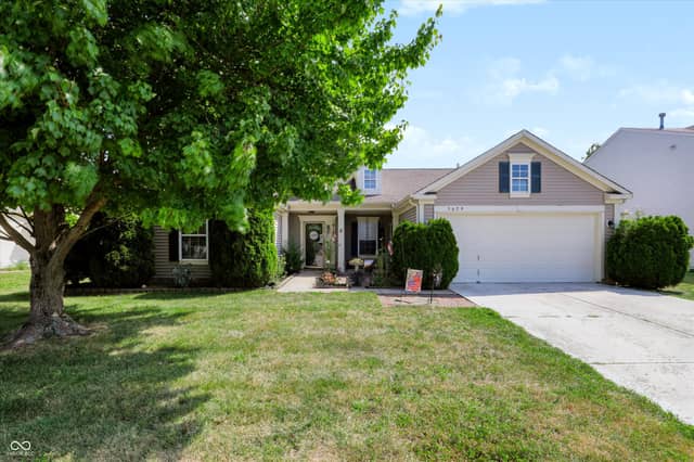 5629 Olive Branch Way, Indianapolis, IN 46237, photo 5 of 42
