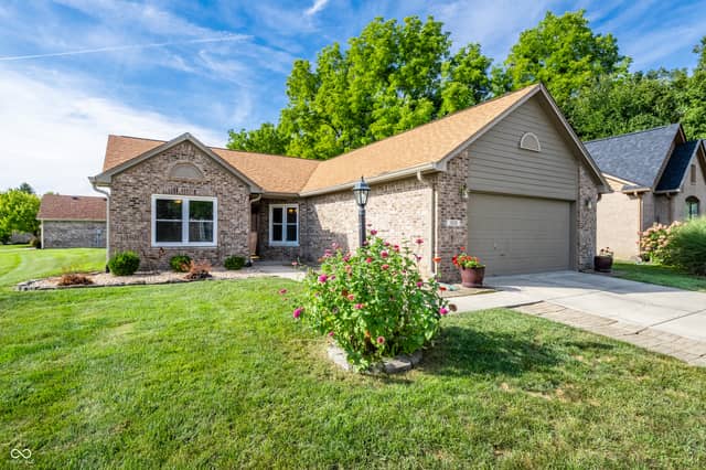 1525 Quail Glen Court, Carmel, IN 46032, photo 2 of 34