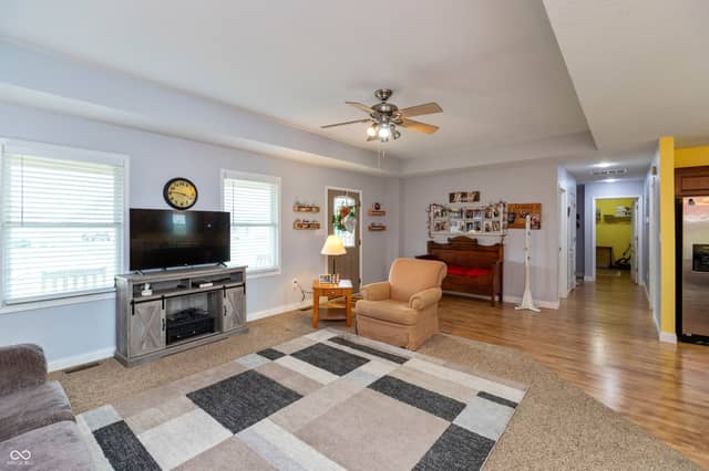 108 Stevens Drive, Seymour, IN 47274, photo 4 of 25