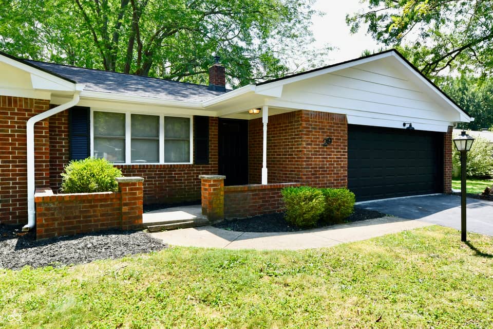 29 Parkwood Drive, Brownsburg, IN 46112, photo 1 of 45