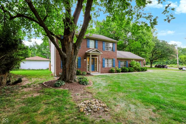 3608 Kessler Boulevard East Drive, Indianapolis, IN 46220, photo 4 of 50