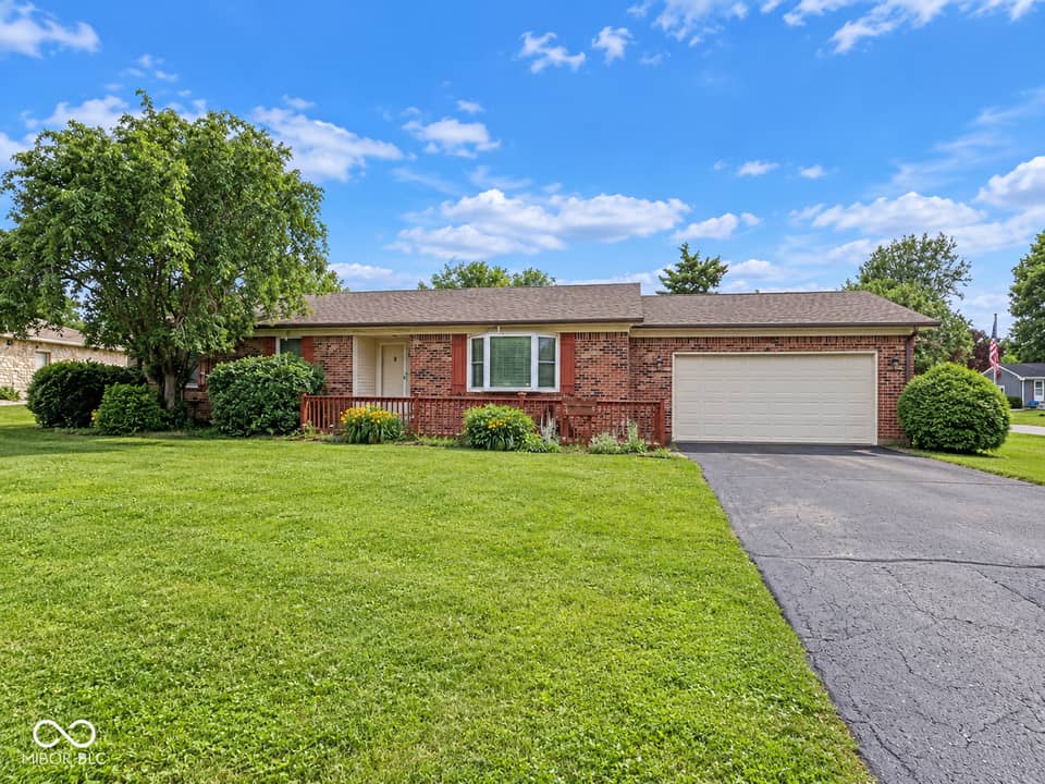 219 N Hickory, Fairland, IN 46126, photo 1 of 10