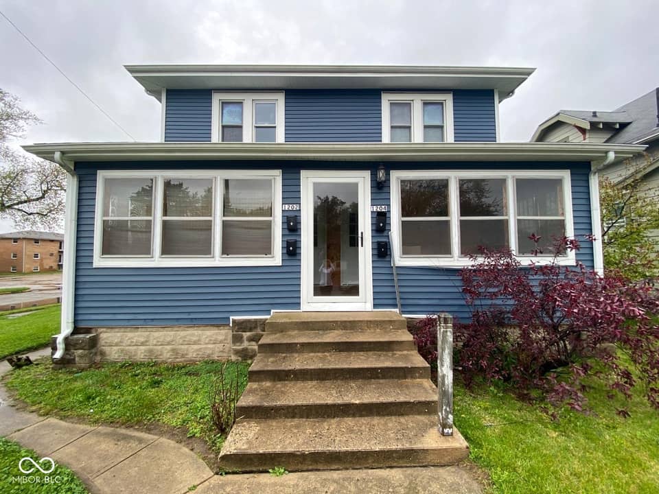 1202 E 8th, Anderson