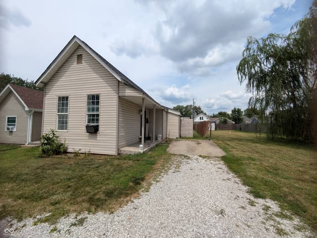 2226 Martha Street, Indianapolis, IN 46221, photo 2 of 21