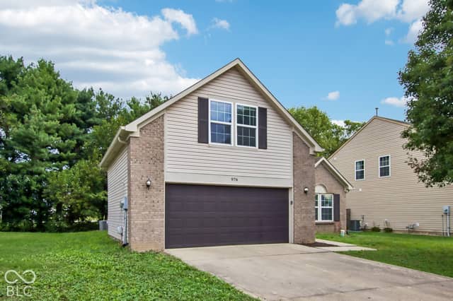 976 Webb Drive, Greenfield, IN 46140, photo 4 of 35