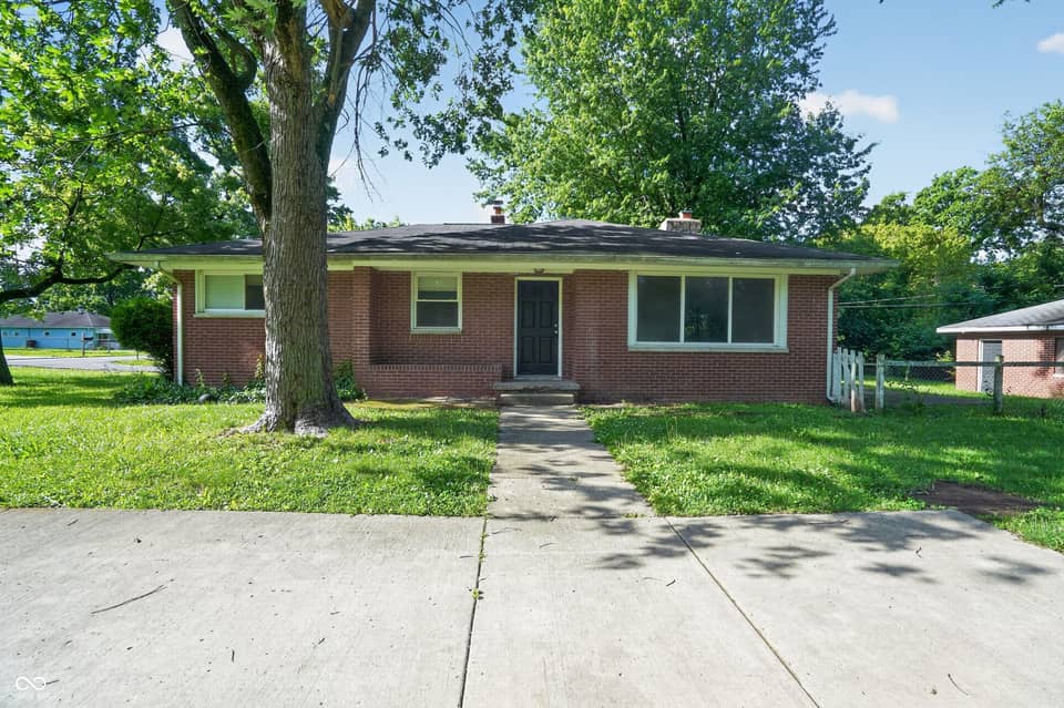 3950 N Elizabeth Street, Indianapolis, IN 46226, photo 1 of 18