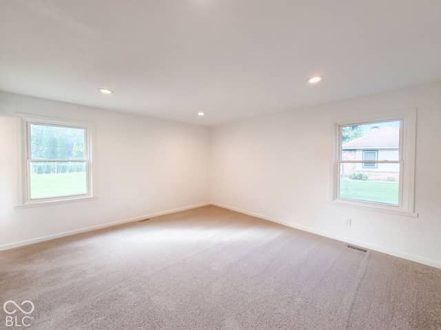 3339 W Sunset Drive N, Greenfield, IN 46140, photo 5 of 16