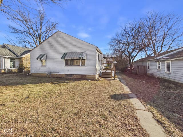 2828 Lincoln Street, Anderson, IN 46016, photo 3 of 25