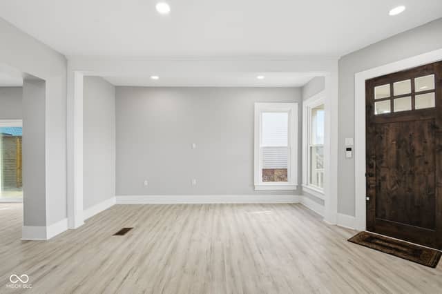 628 E 22nd Street, Indianapolis, IN 46202, photo 5 of 45