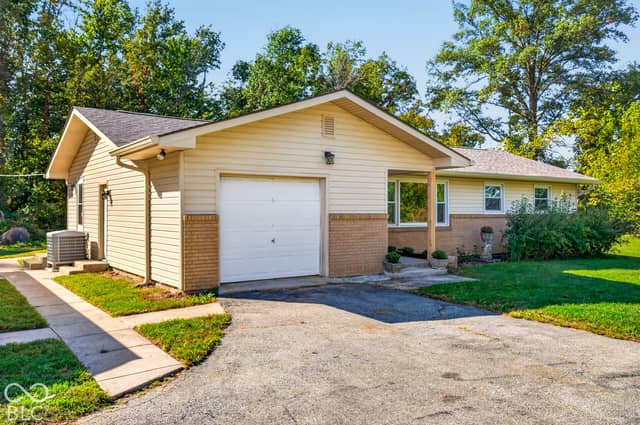 4655 E 75 S, Franklin, IN 46131, photo 4 of 60