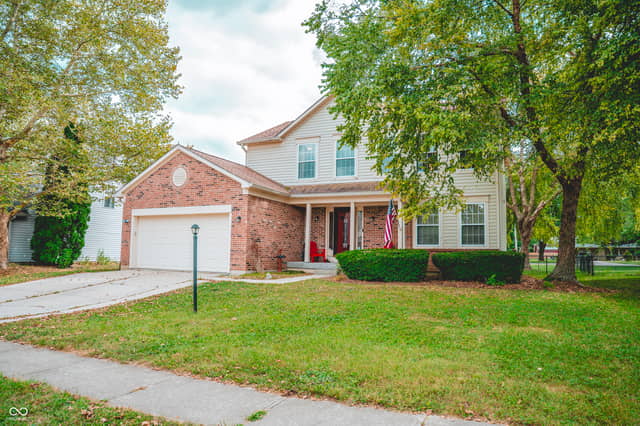 1163 Clark Drive, Greenwood, IN 46143, photo 3 of 28