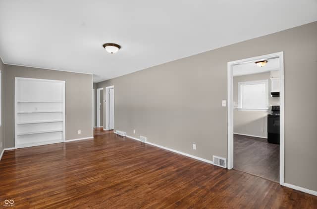 3902 N Hartman Drive, Indianapolis, IN 46226, photo 5 of 16
