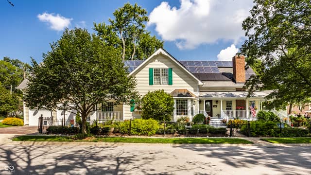 520 W Cedar Street, Zionsville, IN 46077, photo 3 of 62