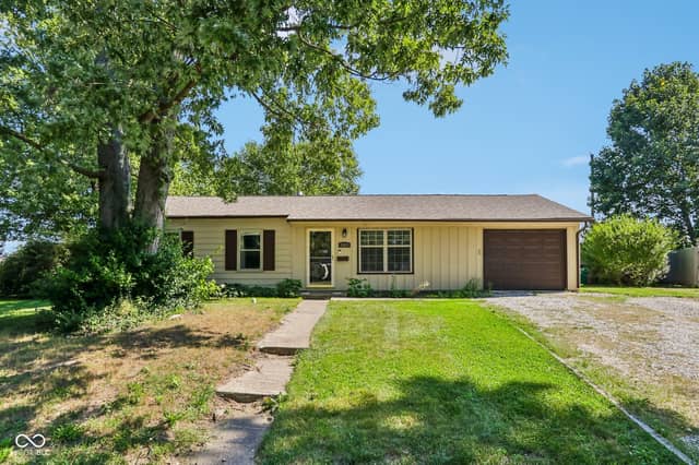 1913 Syracuse Court, Lebanon, IN 46052, photo 2 of 30