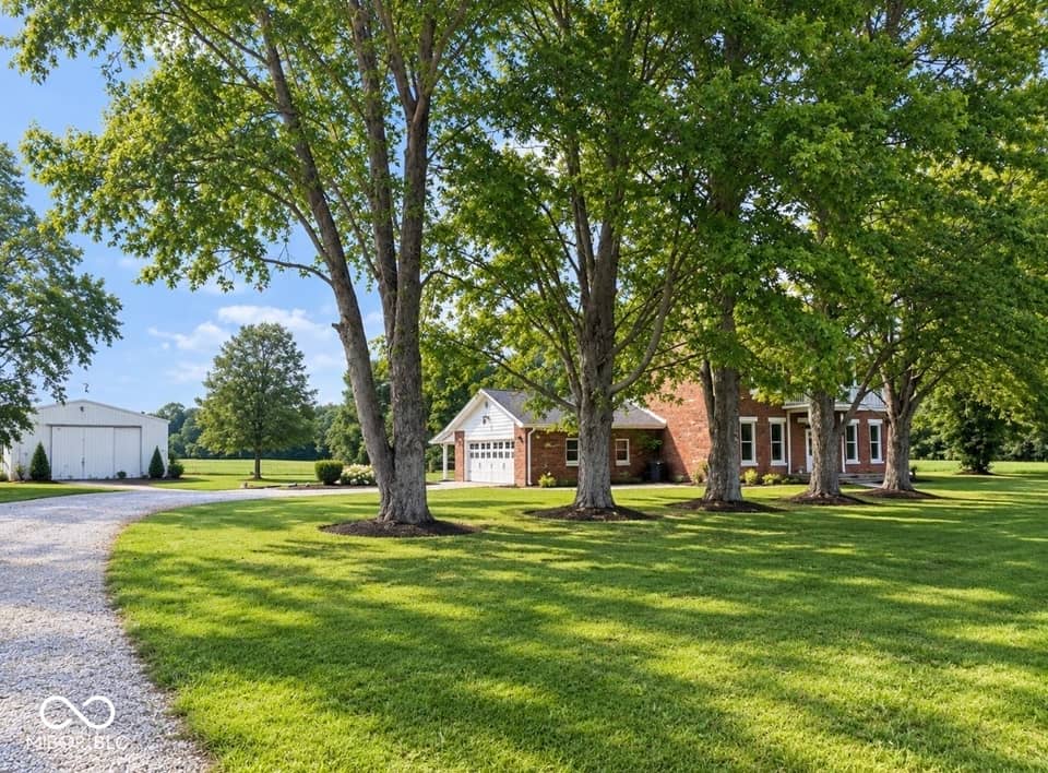 8675 N State Highway 3, North Vernon