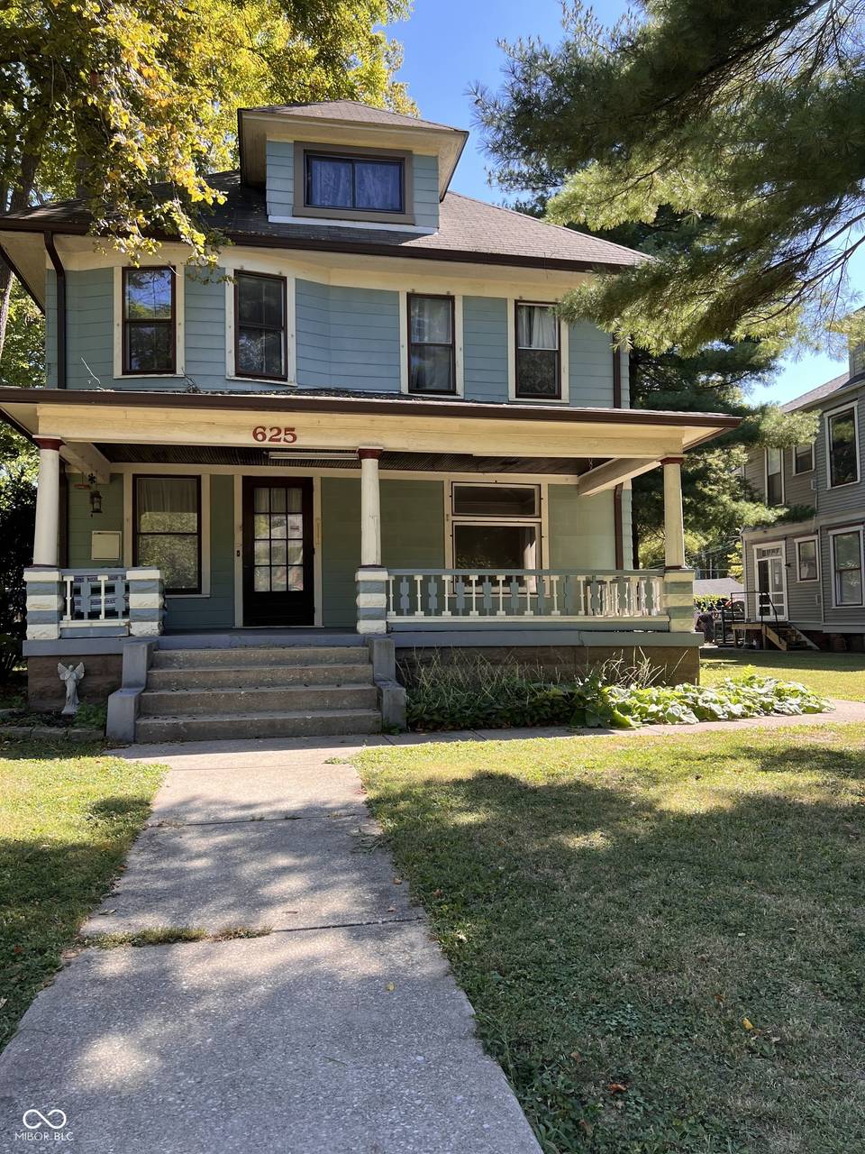 625 Woodruff Place Middle Drive, Indianapolis