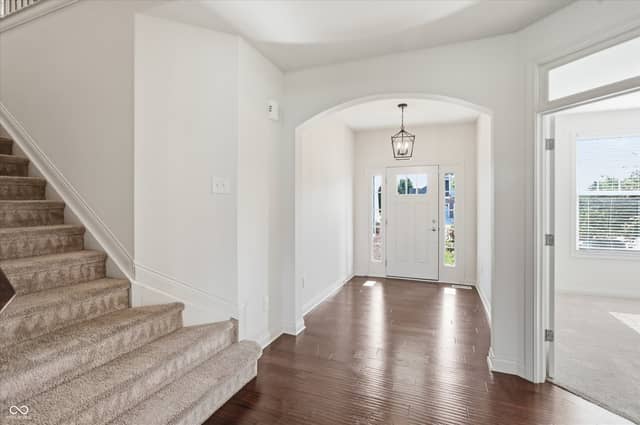 8752 Windpointe Pass, Zionsville, IN 46077, photo 4 of 54