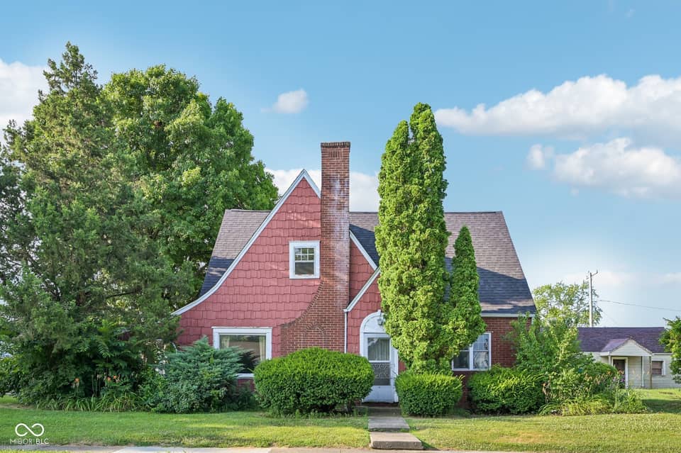 327 E 37th Street, Anderson