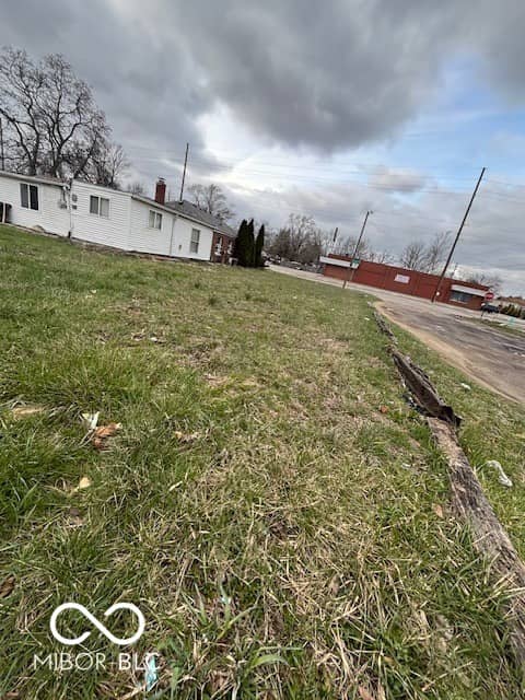 5011 E 16th Street, Indianapolis