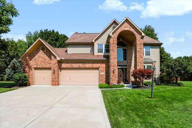 7704 Garrick Street, Fishers, IN 46038, photo 2 of 36