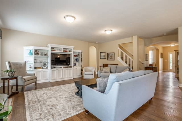 7658 Winding Lake Drive S, Noblesville, IN 46062, photo 5 of 29