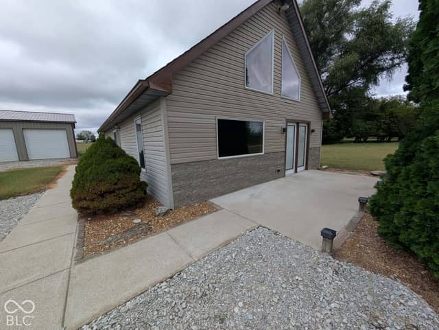 8041 S Crows Foot Place, Terre Haute, IN 47802, photo 4 of 53