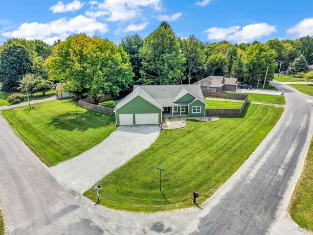 192 Jefferson Valley, Coatesville, IN 46121, photo 3 of 84