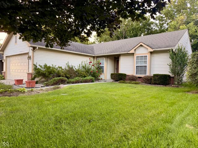 1604 Cherrywood Court, Westfield, IN 46074, photo 2 of 22