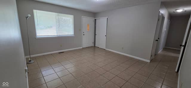 9445 Burrwood Circle, Indianapolis, IN 46235, photo 4 of 22