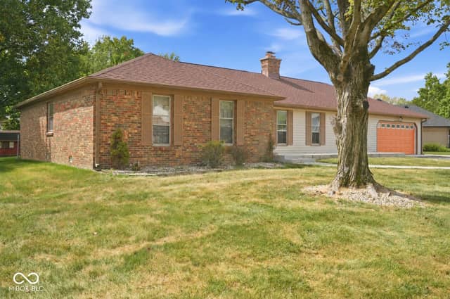7437 Cotherstone Court, Indianapolis, IN 46256, photo 2 of 47