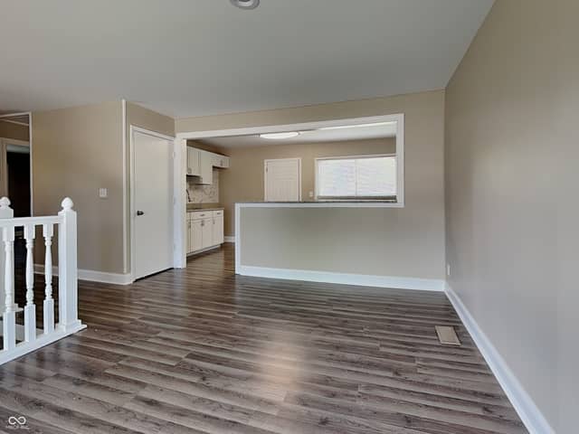 5614 Regency Drive, Indianapolis, IN 46224, photo 3 of 21