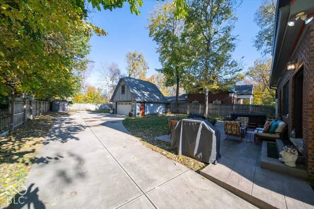 3610 Watson Way, Indianapolis, IN 46205, photo 5 of 46
