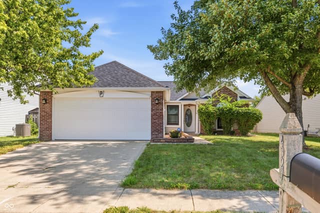 4327 Strawflower Drive, Indianapolis, IN 46203, photo 2 of 29