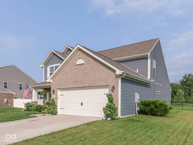 130 Blue Lace Drive, Whiteland, IN 46184, photo 4 of 39