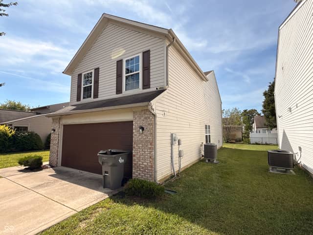 2344 Layton Park Drive, Indianapolis, IN 46239, photo 4 of 29