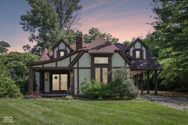 9535 E Southport Road, Indianapolis, IN 46259, photo 2 of 47